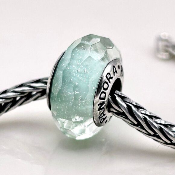 PANDORA Fascinating Iridescence Frosty Mint Facet Glass Charm ALE 925S Authentic - Picture 1 of 10
